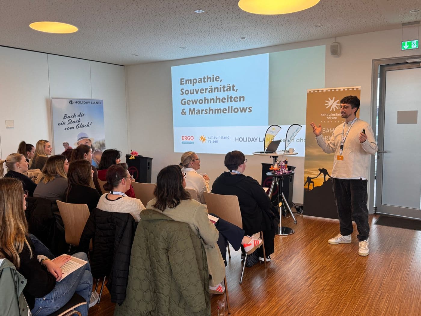 Azubi- und Quereinsteiger-Event von HOLIDAY LAND und schauinsland-reisen PARTNER in Duisburg